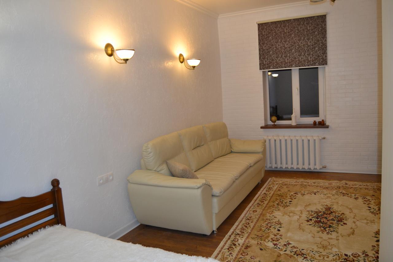 Vladimirskie apartamenty in center of Brest Buitenkant foto