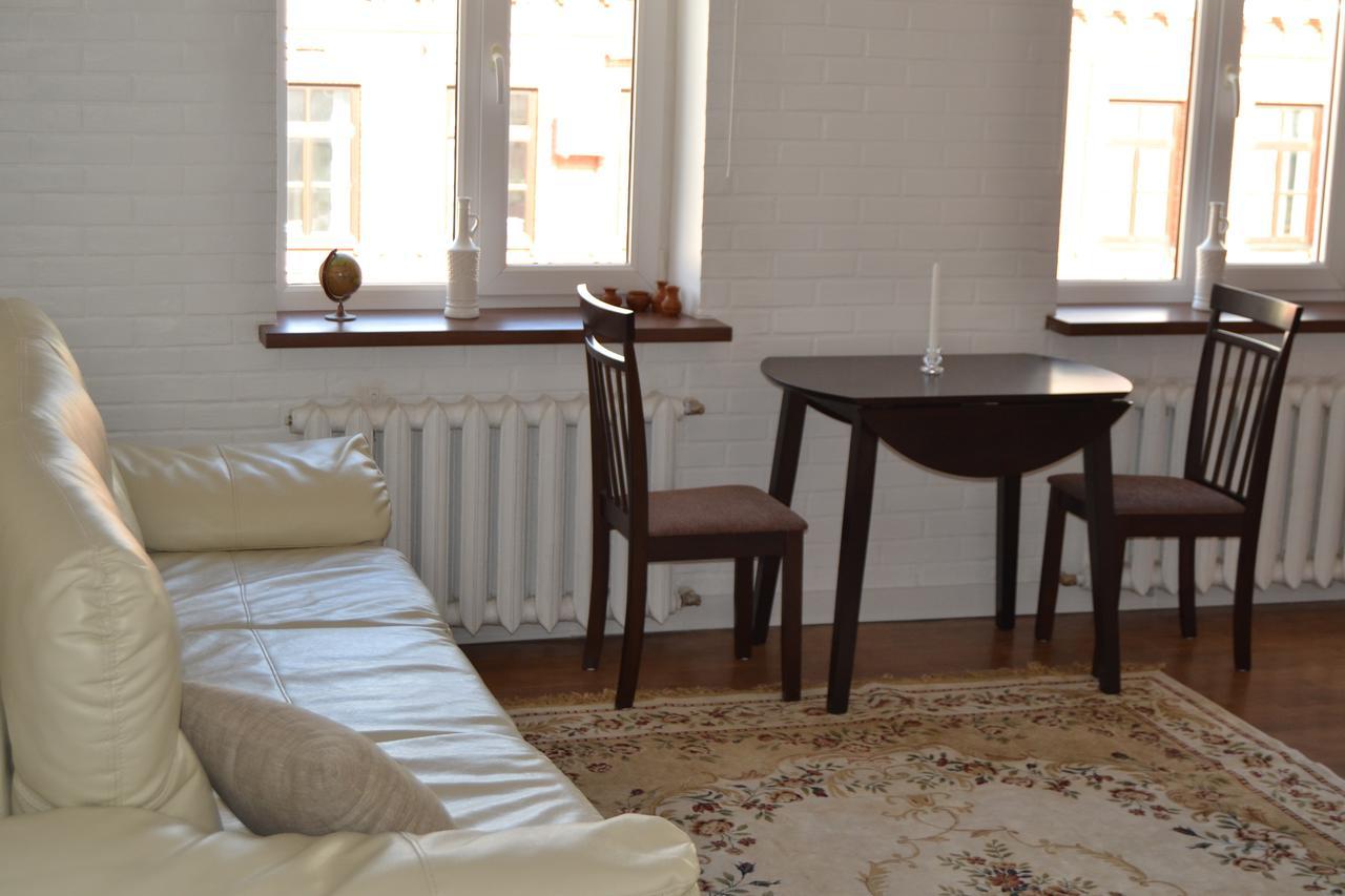 Vladimirskie apartamenty in center of Brest Buitenkant foto